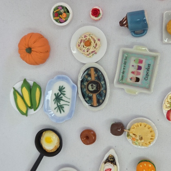 71 Piece Doll House Miniature Food Snack Dishes Lot - Picture 5 of 10
